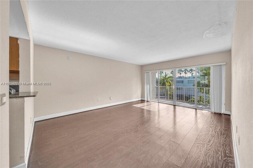 Building Photo - 7737 SW 88th St