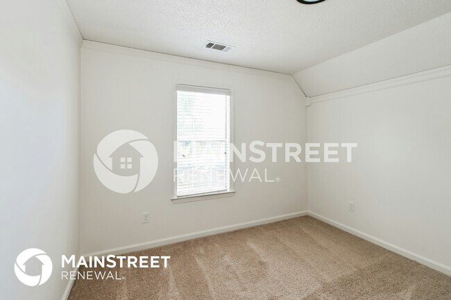 Building Photo - 9406 Slezenger Ln