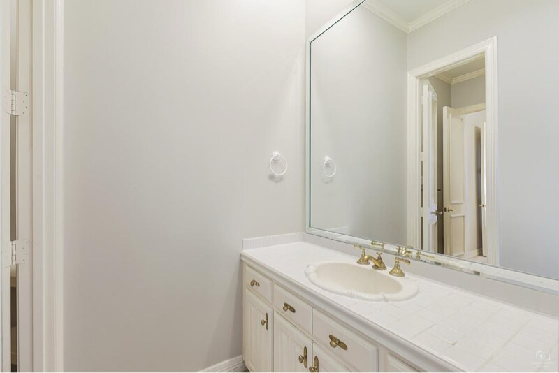 Building Photo - 17105 Vista Tree Cir