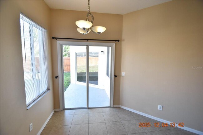 Building Photo - 10818 Capstan Lake Dr