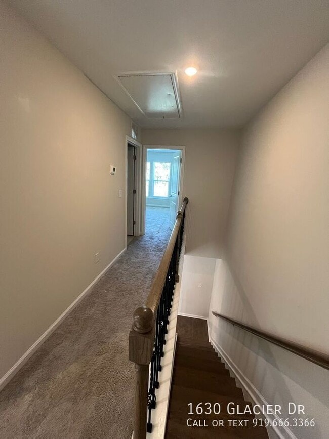 Building Photo - 1630 Glacier Dr