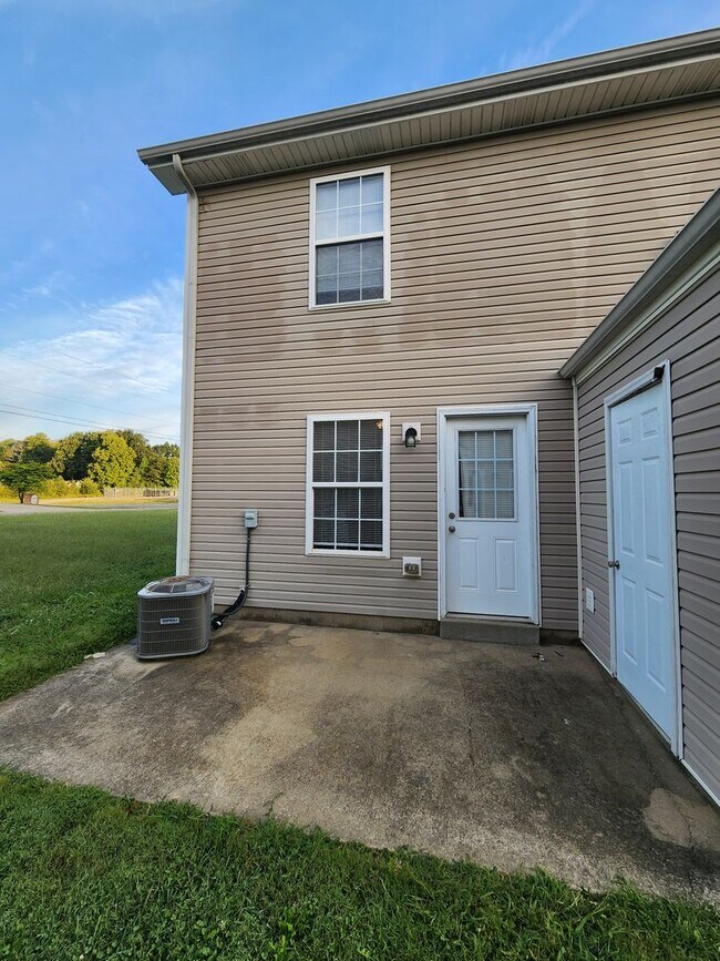 Building Photo - 241 Executive Ave