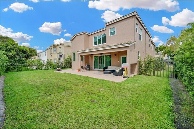 Building Photo - 1500 SW 171st Terrace