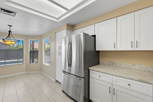 Building Photo - Scottsdale Ranch - Three Bedrooms and POOL!