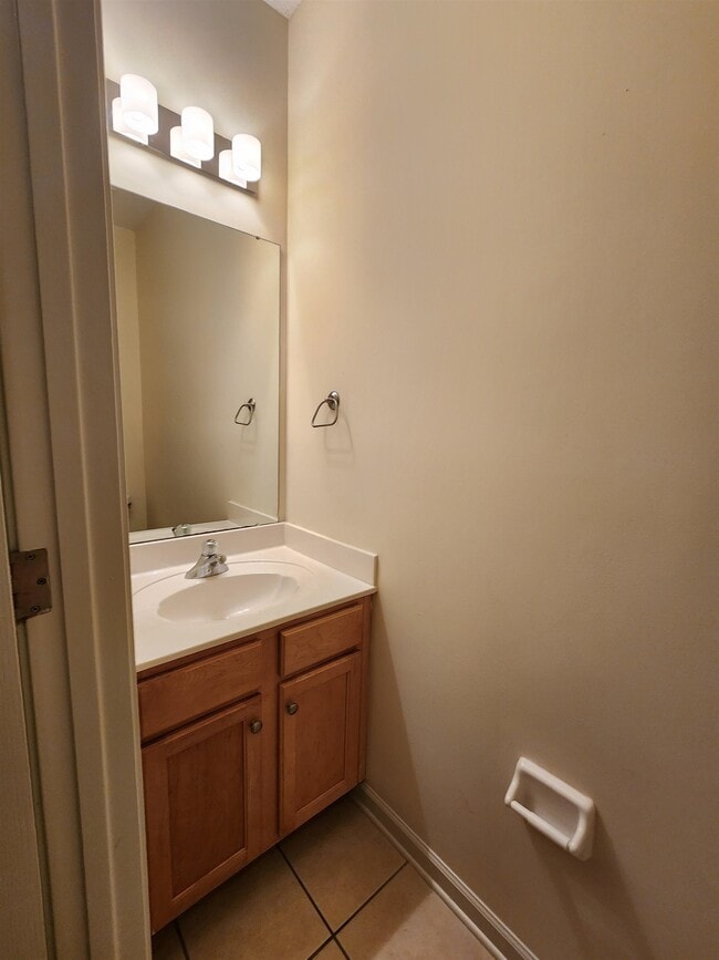 Building Photo - 9333 S Fairmont Cir