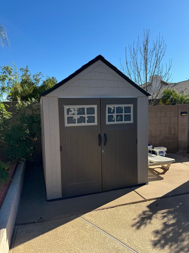 Building Photo - Single Story Home with 3 Car Garage