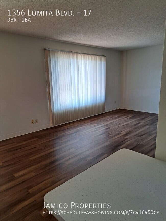 Building Photo - 1356 Lomita Blvd