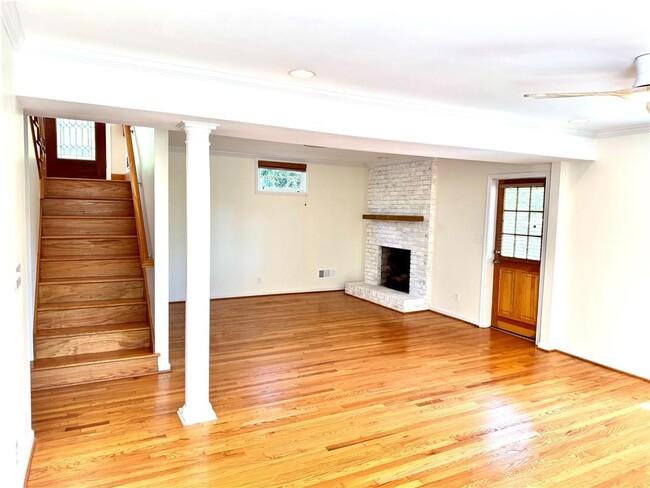 Building Photo - 1300 N Coleman Rd