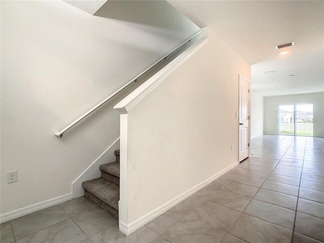 Building Photo - 16506 Mosaic Oar Dr