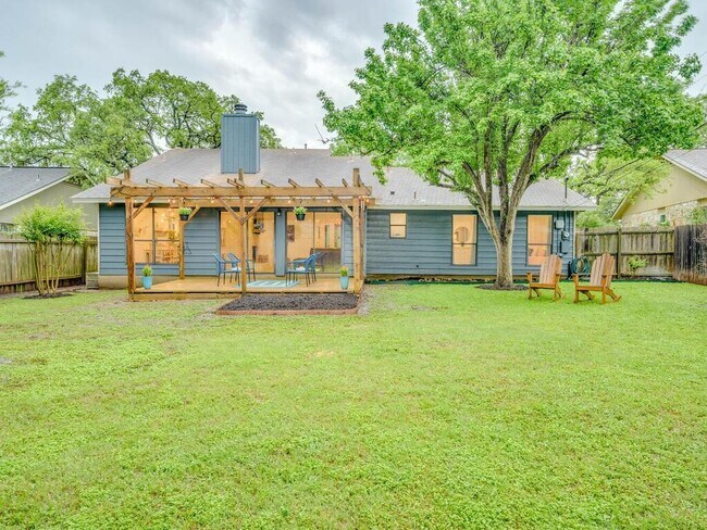 Building Photo - 4908 Dry Oak Trail