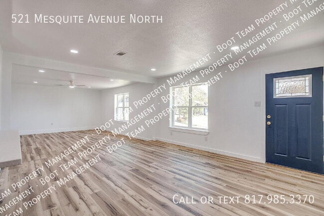 Building Photo - 521 Mesquite Ave N