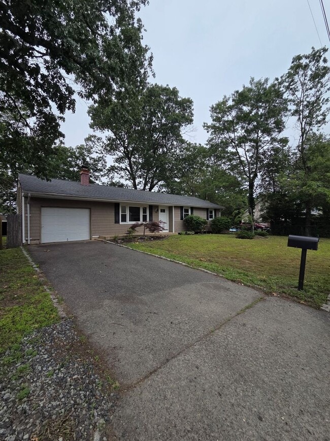 Primary Photo - 744 Cable Ave