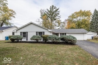 Building Photo - 130 Carmel View Dr