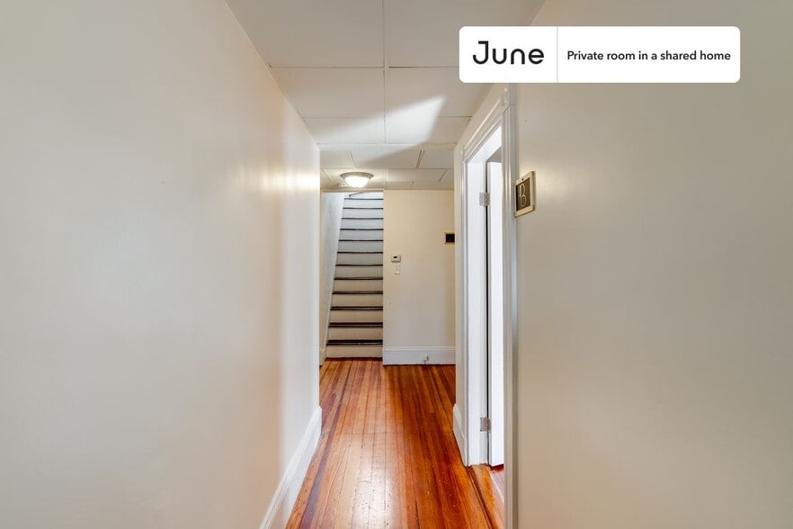 Building Photo - Room in Shared 4 bed/1 bath home in Somerville