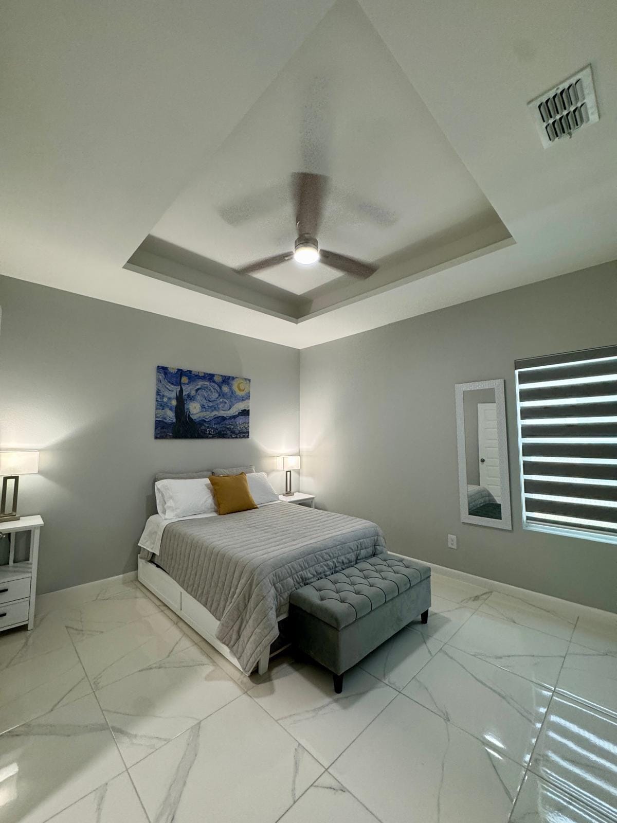 Building Photo - 104 N Dove St