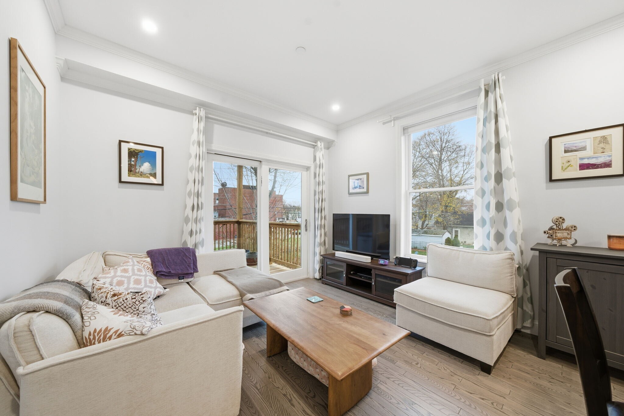 Building Photo - 68 Edson St