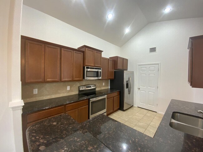 Building Photo - 6709 Mustang Creek Rd