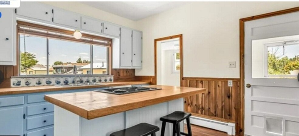 Building Photo - 2881 C Rd