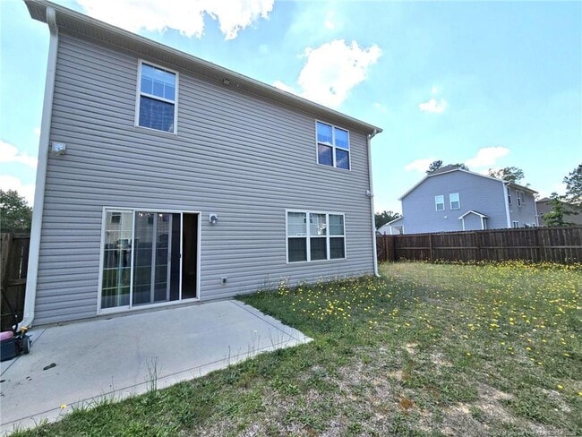 Building Photo - 1735 Cherrypoint Dr