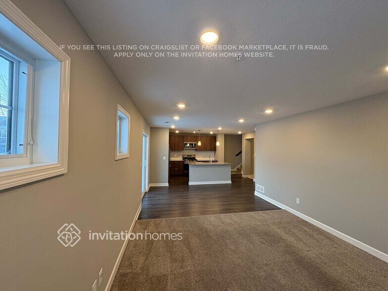 Building Photo - 10946 Zest St NE