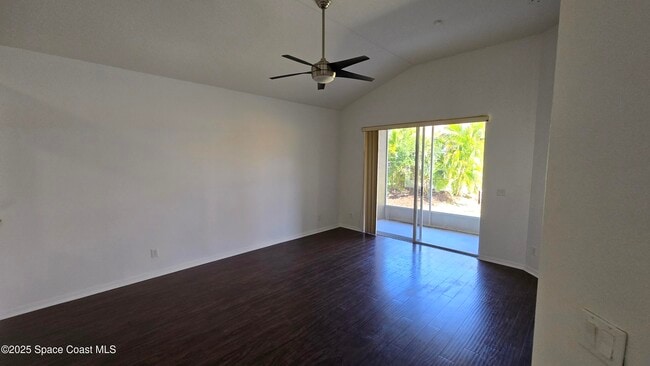 Building Photo - 3223 Monitor Ln