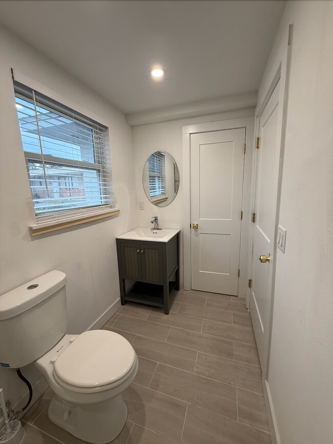 Building Photo - 1633 San Marco Blvd