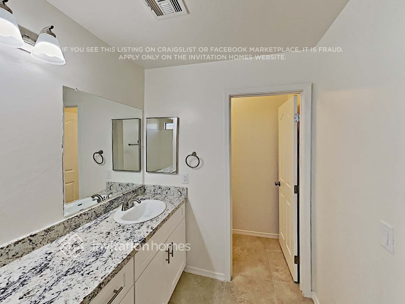 Building Photo - 1490 S Avocet St