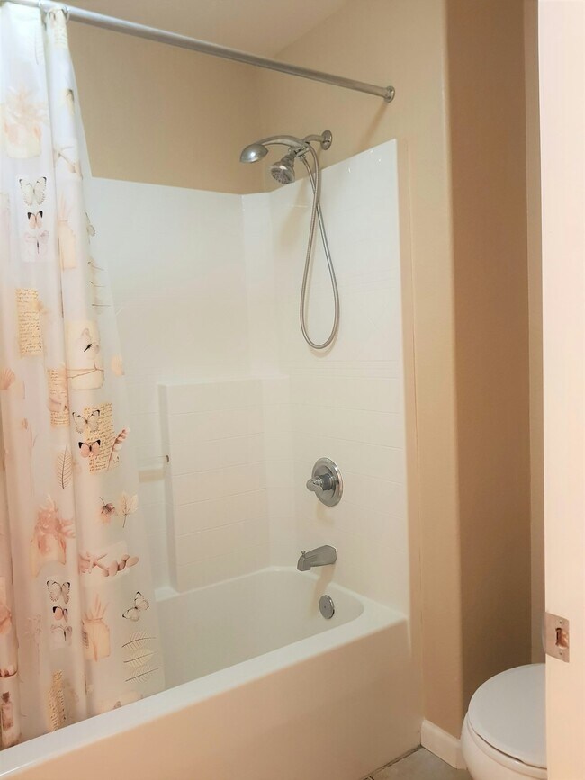 Building Photo - 79 Meritage Common