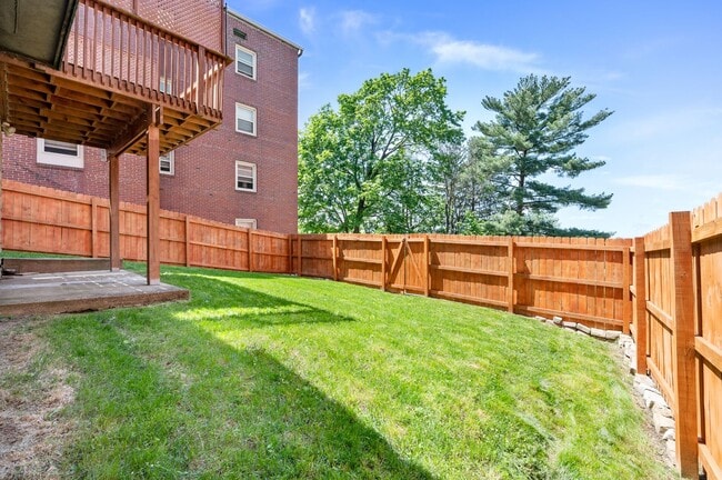 Building Photo - 3846 Brownsville Rd