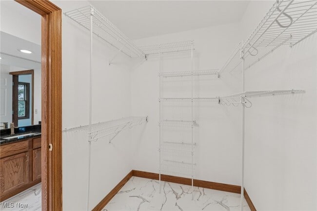 Building Photo - 276 S Bayshore Dr