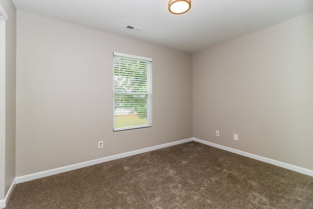 Building Photo - 312 Cloverdale Ct