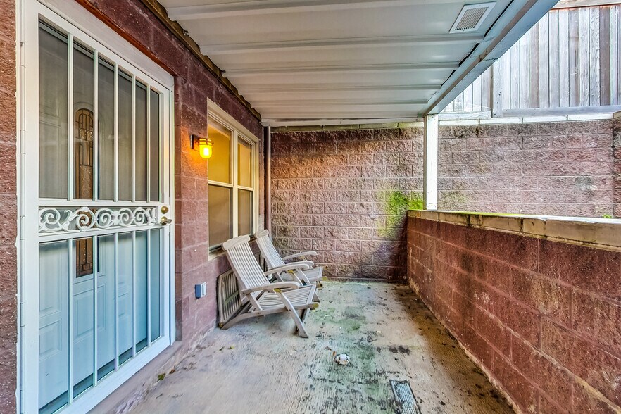 Building Photo - 1429 Clifton St NW