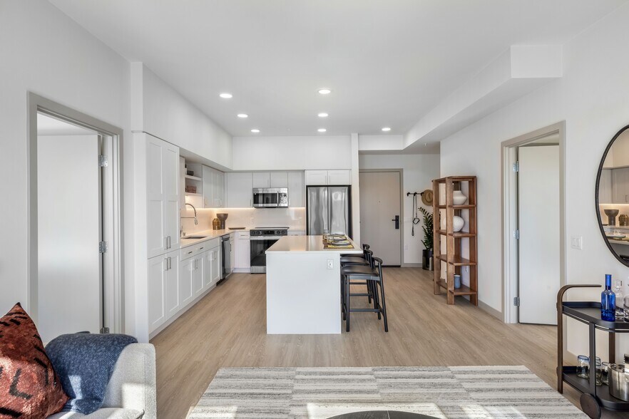 Building Photo - Broadstone Vega