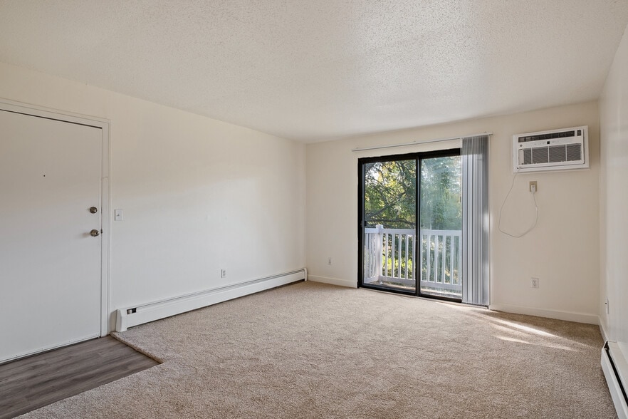 Building Photo - Crossroads Apartments