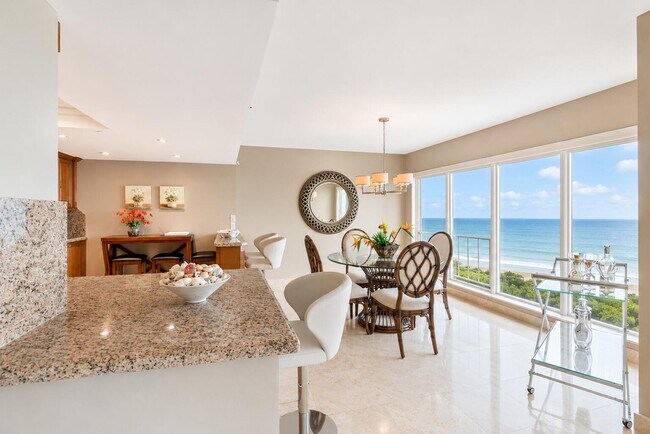 Building Photo - 4301 N Ocean Blvd