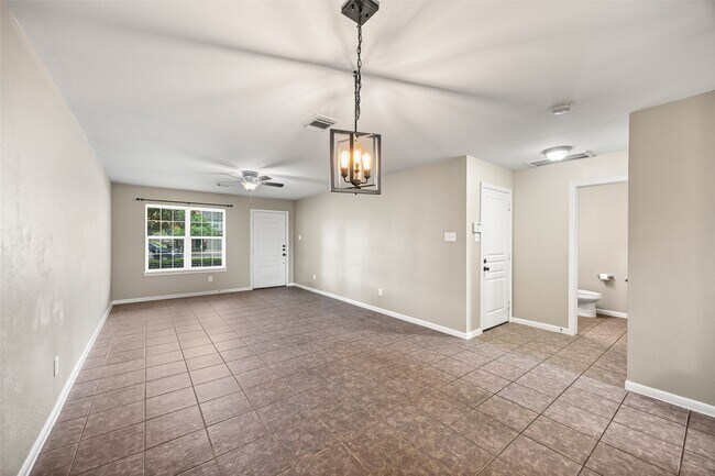 Building Photo - 1651 Grable Cove Ln
