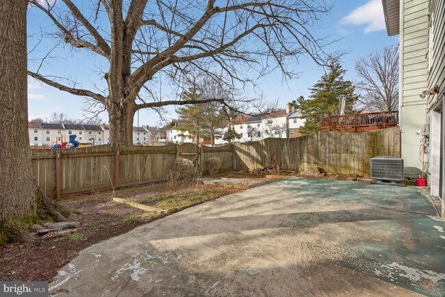 Building Photo - 6015 Ticonderoga Ct