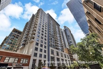 Building Photo - 1305 S Michigan Ave