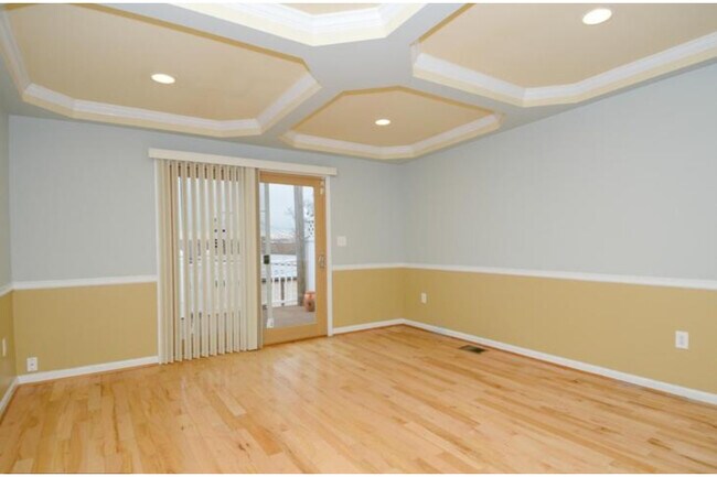 Building Photo - 2326 E Fayette St