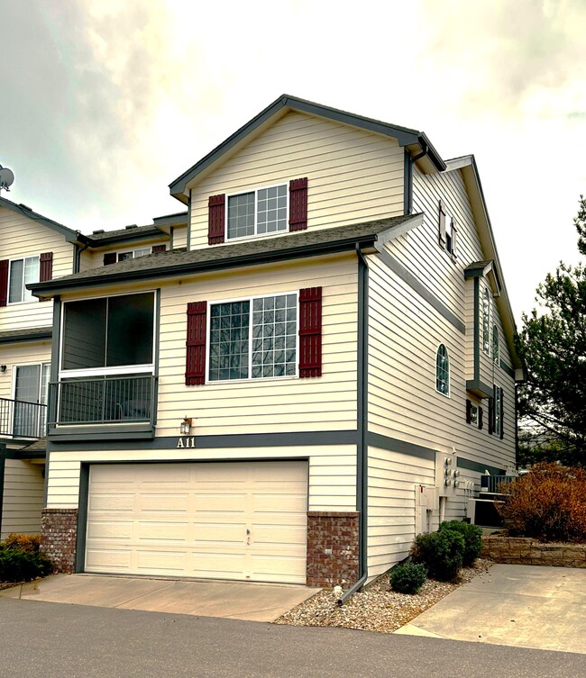 Building Photo - 408 Strasburg Dr