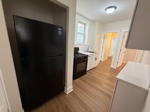 Building Photo - 4154 N Mozart St