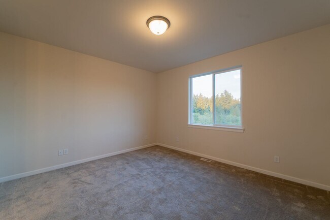 Building Photo - 4 Bed/3.5 Bath in Gig Harbor WA