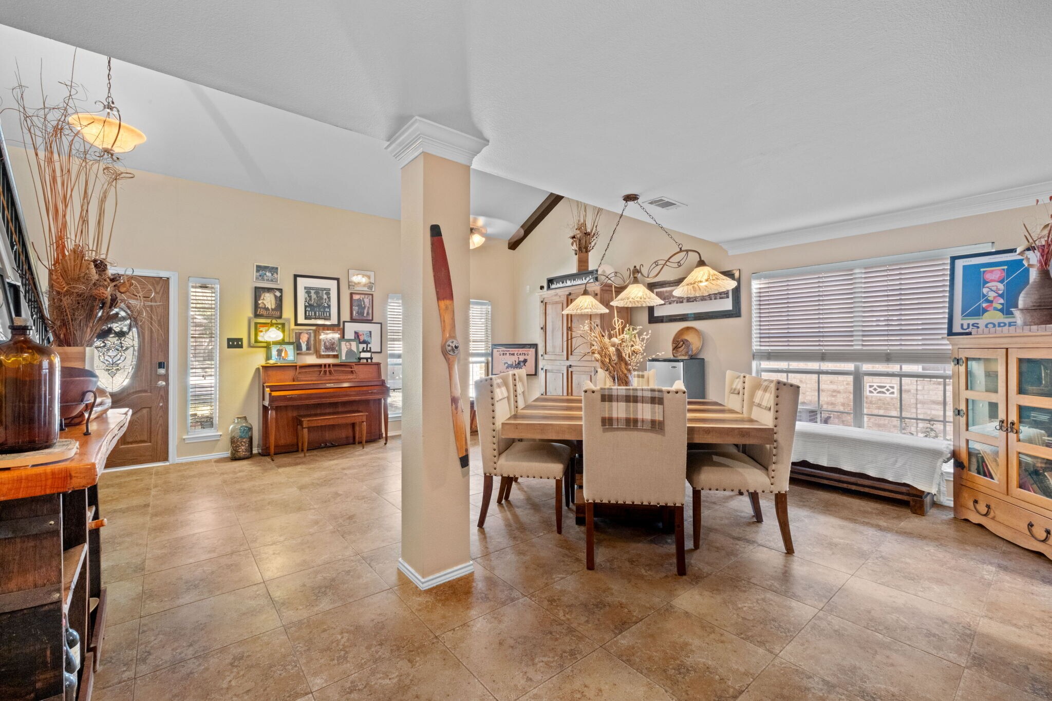 Building Photo - 12211 Hart Crest