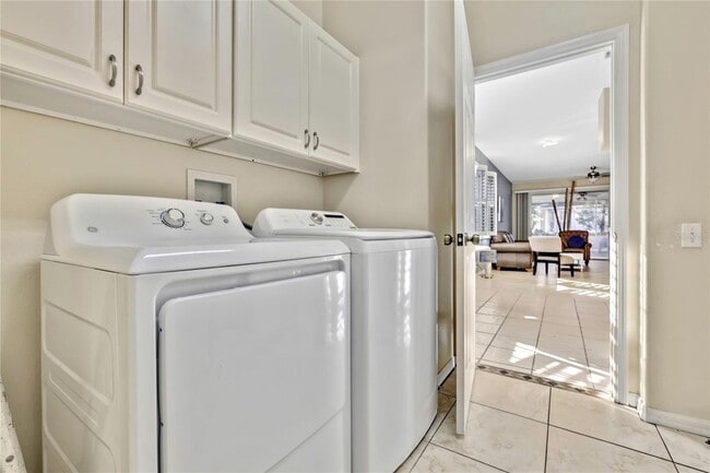 Building Photo - 4489 Golf Club Ln