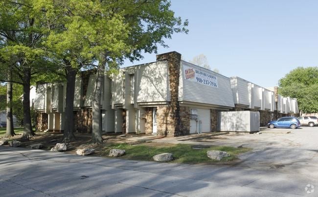 Building Photo - 5102 S Delaware Pl