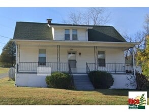 Building Photo - 905 Lusters Gate Rd