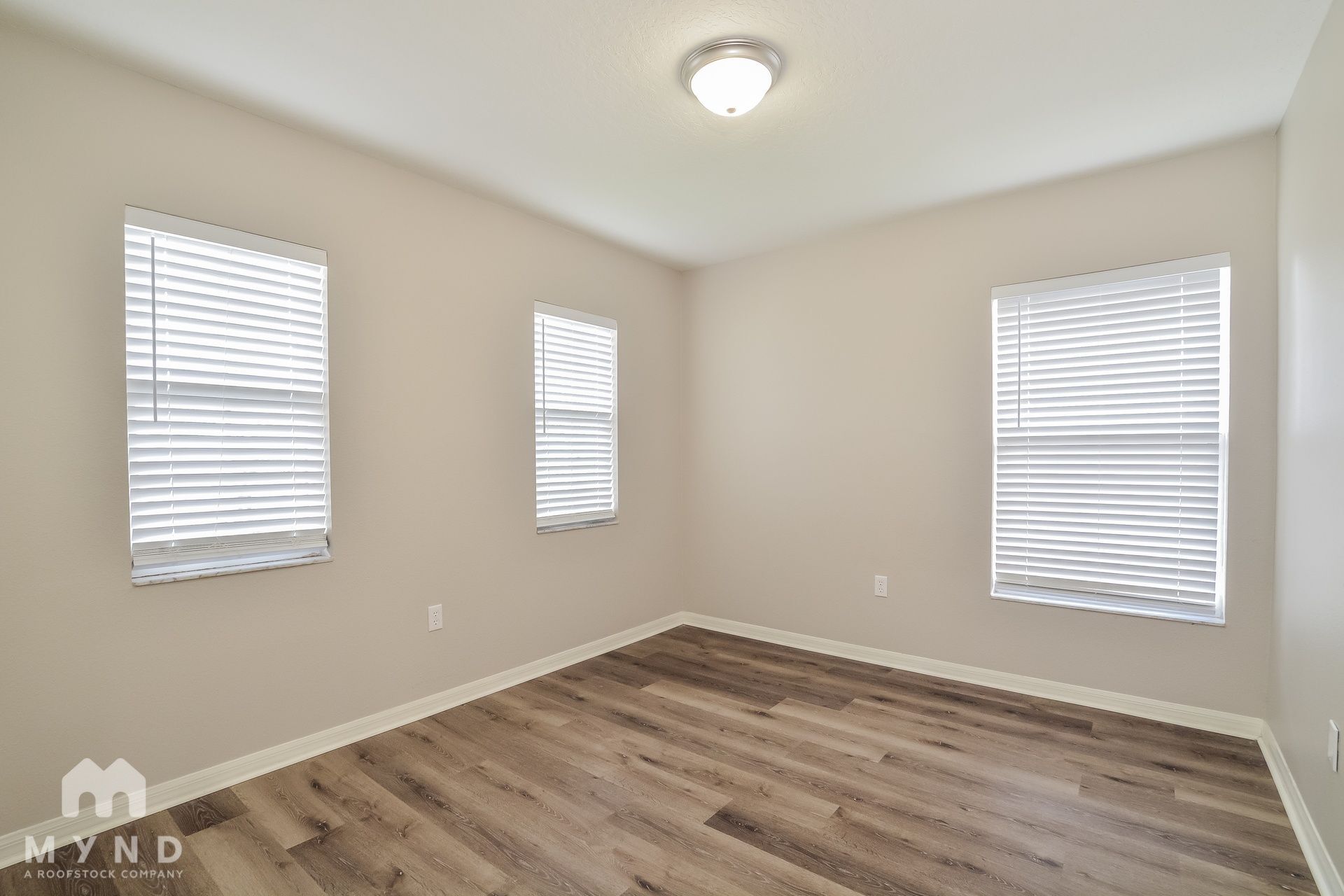 Building Photo - 2943 Lyndscape St