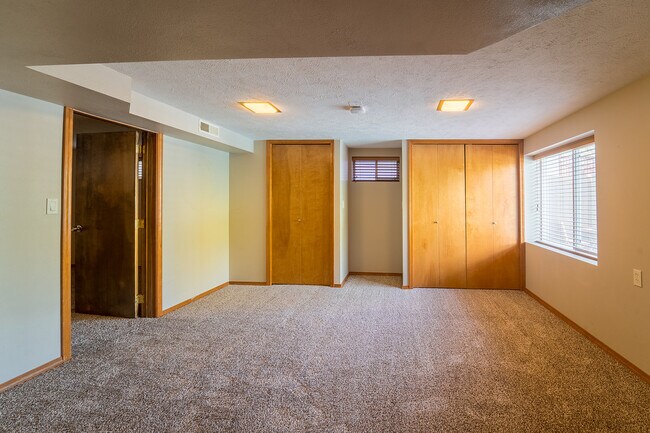 Building Photo - 1611 E 17th Ave