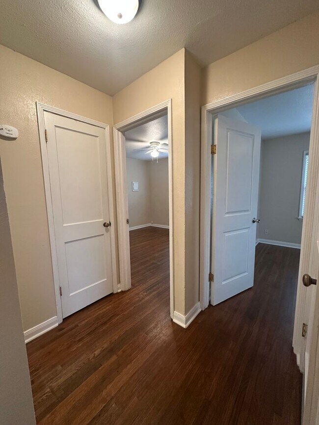 Building Photo - 332 Babb Dr