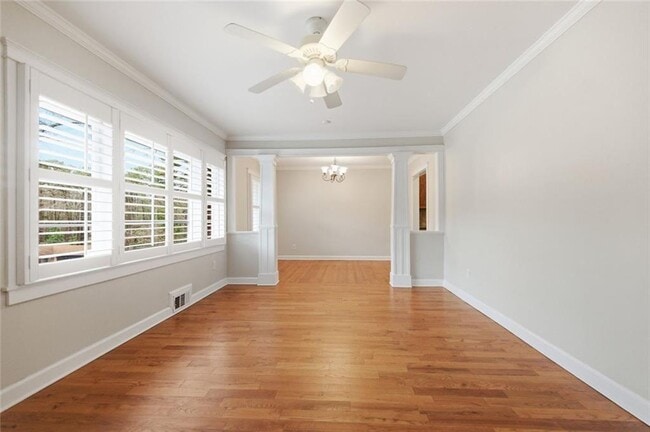 Building Photo - 1241 Park Blvd